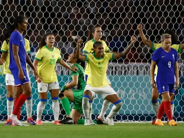 19 minutos de acréscimos: por que o jogo do Brasil durou quase duas horas?