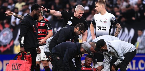De la Cruz faz exame e desfalca Flamengo com lesão na coxa direita.