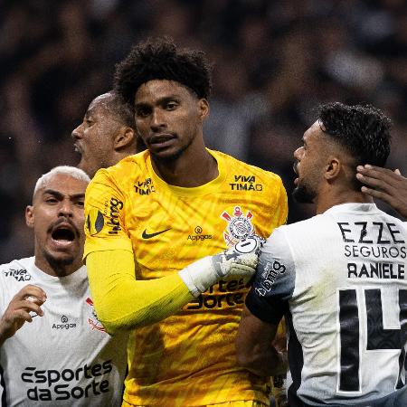 Hugo Souza pega pênalti de Veiga na final do Paulistão entre Corinthians e Palmeiras Hugo Souza pega pênalti de Veiga na final do Paulistão entre Corinthians e Palmeiras