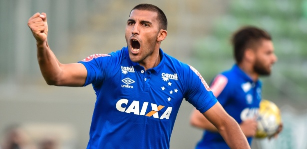 Ramón Ábila é o principal atacante do Cruzeiro em 2016 - Pedro Vilela/Light Press/Cruzeiro