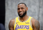 LeBron diz que precisará de um tempo para se acostumar aos Lakers