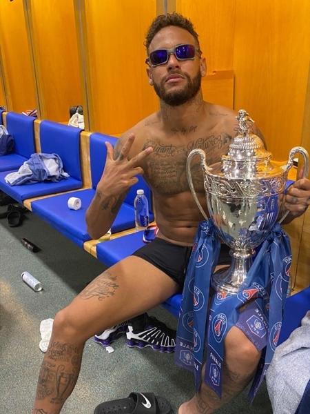 Neymar comemora a conquista da Copa da França - Reprodução/Twitter