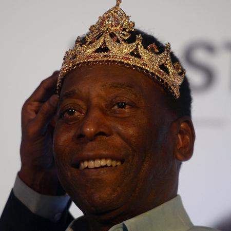 Os lances que provam que Rei Pelé é e sempre será o Rei do Futebol