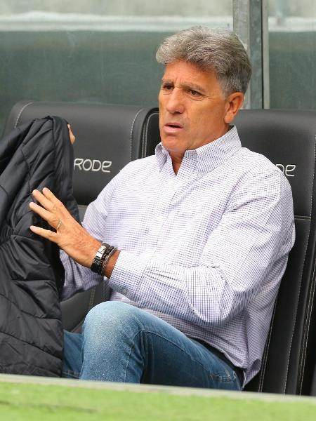 Renato Gaúcho em sua reestreia no comando do Grêmio durante partida contra o Vasco na Série B - WAGNER PIRES/FUTURA PRESS/ESTADÃO CONTEÚDO