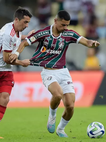 Fluminense vence Inter em primeiro jogo após anúncio de Diniz na Seleção;  técnico é vaiado