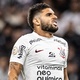 Em má fase no Corinthians, Yuri Alberto vem atuando no sacrifício por causa de lesão