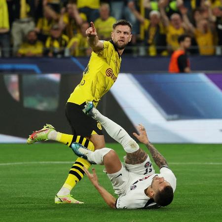 Niclas Füllkrug comemora gol do Borussia Dortmund diante do PSG na Liga dos Campeões