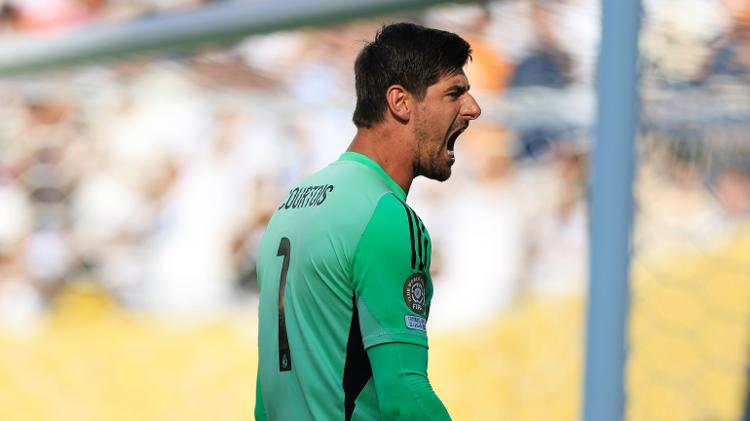 Courtois evitou o pior para o Real Madrid no último lance do jogo contra o Borussia Dortmund Courtois evitou o pior para o Real Madrid no último lance do jogo contra o Borussia Dortmund