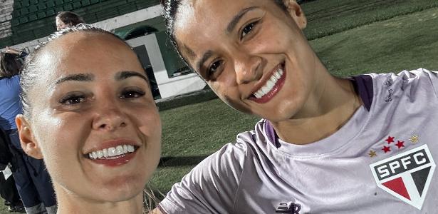 Vi Amaral celebra gol e vaga após chance perdida: 'A culpa seria minha'
