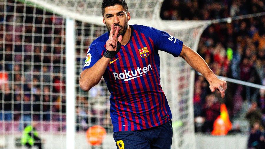 Luis Suárez comemora gol pelo Barcelona - Xinhua/Joan Gosa
