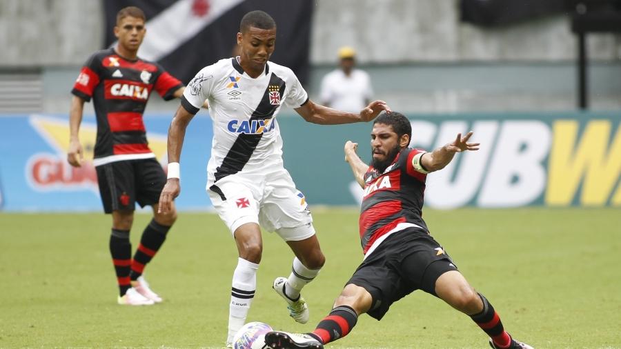 Wallace teve uma passagem de três anos pelo Flamengo, entre 2013 e 2015 - Gilvan de Souza/ Flamengo