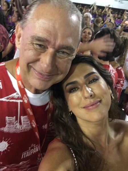 Comentarista Álvaro José ao lado da filha Fernanda Paes Leme -  Reprodução/Instagram