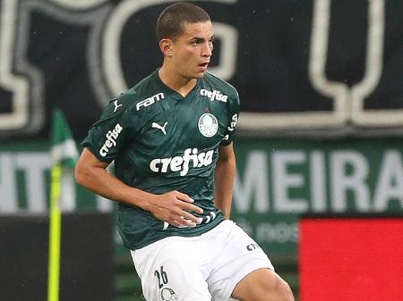 Zagueiro do Palmeiras revela pedido de Abel Ferreira antes de decisão contra o Ceará