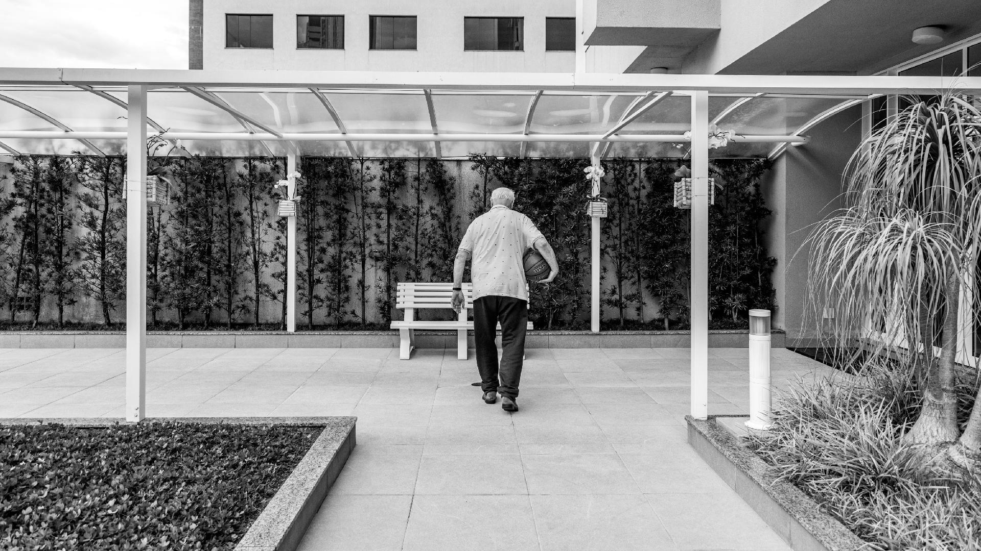 Simon Plestenjak/UOL