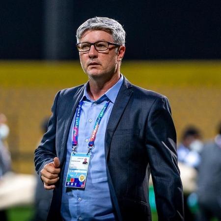 Odair Hellmann vive boa fase no Al-Wasl e não esquece o Fluminense, seu último clube no Brasil - Divulgação