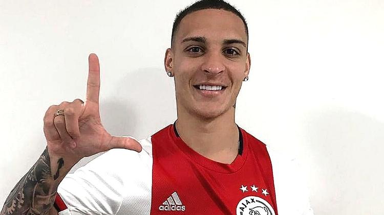 Антони аммирати. Antony Matheus. Anthony футболист. Antony Santos Ajax. Antony Matheus dos Santos.