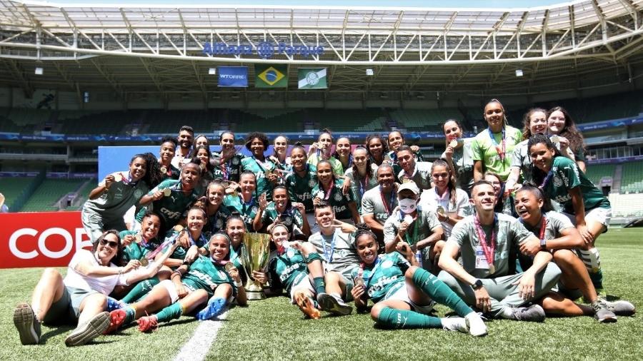 Jogadoras do Palmeiras comemoram título da Copa Paulista feminina - Divulgação/Palmeiras