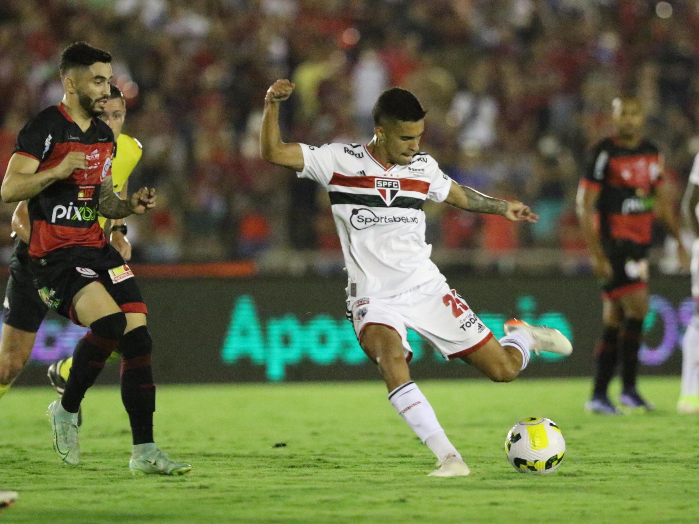 São Paulo sofre derrota para o Guarani na estreia do Paulista - SPFC