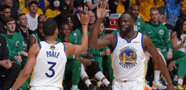 Dando State Draymond G. pede desculpas após ser filmado dando soco em Jordan Poole