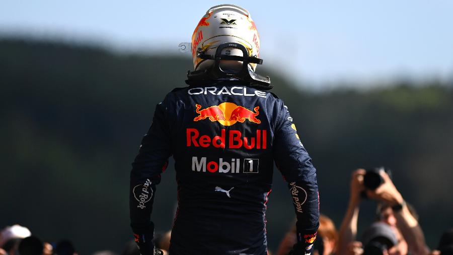 Max Verstappen comemora a vitória no GP da Bélgica, a 9ª em 14 corridas até agora na temporada da F1  - Dan Mullan/Getty Images