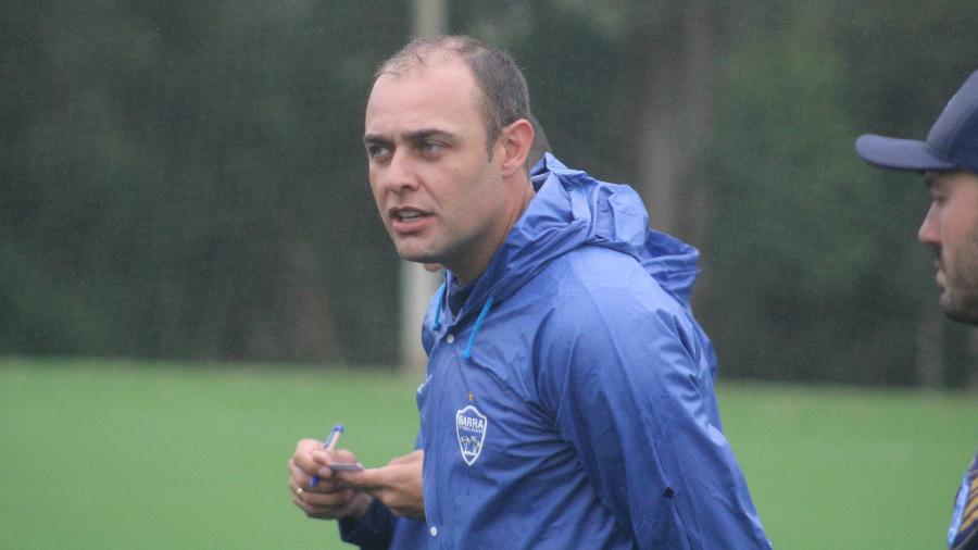 Renan, ex-goleiro do Inter, hoje é técnico do Barra-SC na categoria sub-17 - Divulgação/Barra-SC
