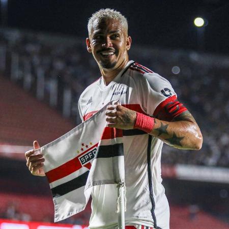 Luciano renovou contrato com São Paulo