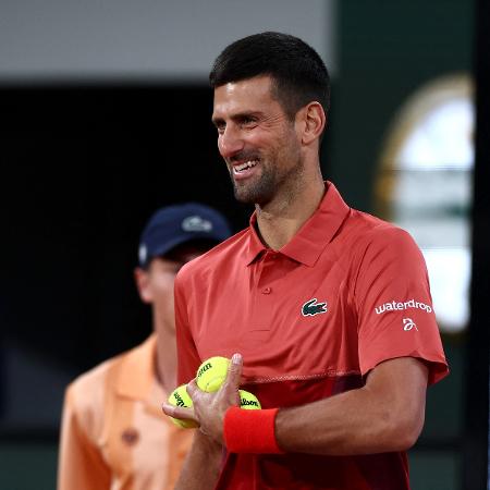 Novak Djokovic passou por cirurgia e disputará as Olimpíadas de Paris-2024