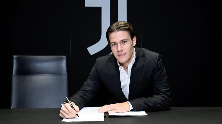 Nicolò Fagioli renovou seu contrato com a Juventus até 2028