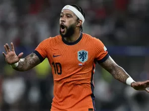 Nas Américas, Depay só terá salário menor que Messi, Busquets e italiano