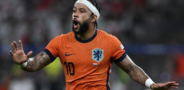 Corinthians se protege de calote da Esportes da Sorte em negociação por Depay