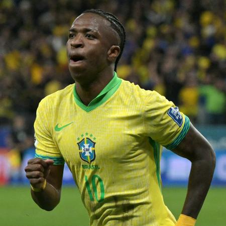 Vini Jr, do Brasil, comemora gol sobre o Paraguai em confronto das Eliminatórias Vini Jr, do Brasil, comemora gol sobre o Paraguai em confronto das Eliminatórias