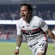 Artur desencanta, S&atilde;o Paulo vence Vasco e sonha com Libertadores