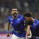 Fabr&iacute;cio Bruno salva pelo alto, Cruzeiro vence Remo e dorme na 3&ordf; posi&ccedil;&atilde;o