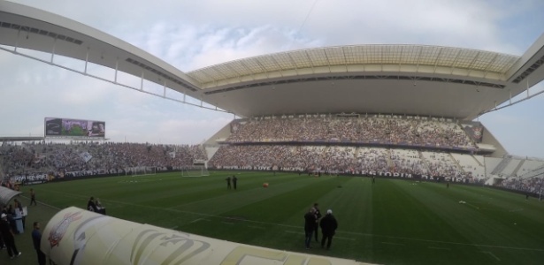 Treino aberto do Corinthians na Arena antes da final da Copa do Brasil - Diego Salgado/UOL