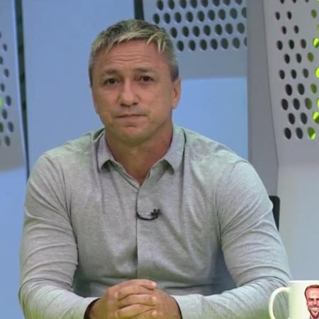 Paulo Nunes durante o programa Segue o Jogo; atração disputa audiência com "A Fazenda" - Reprodução/Globo