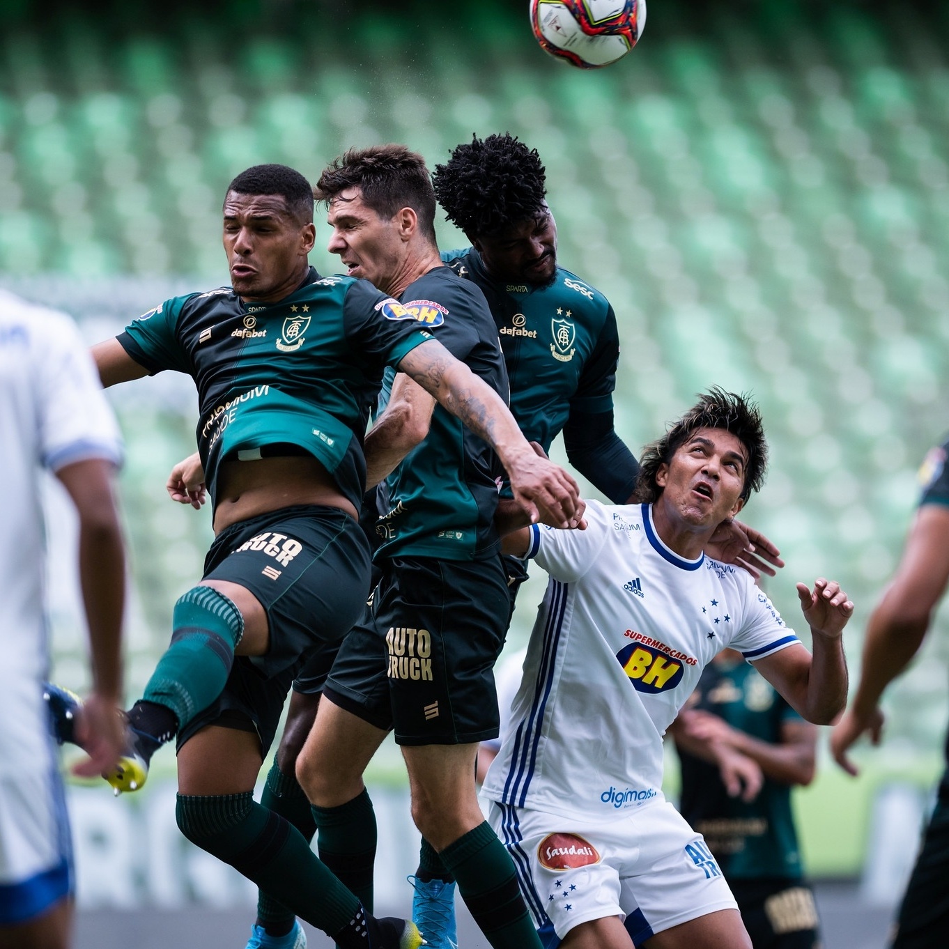 Na sorte! Sorteio para clássico mineiro terá árbitros locais e de