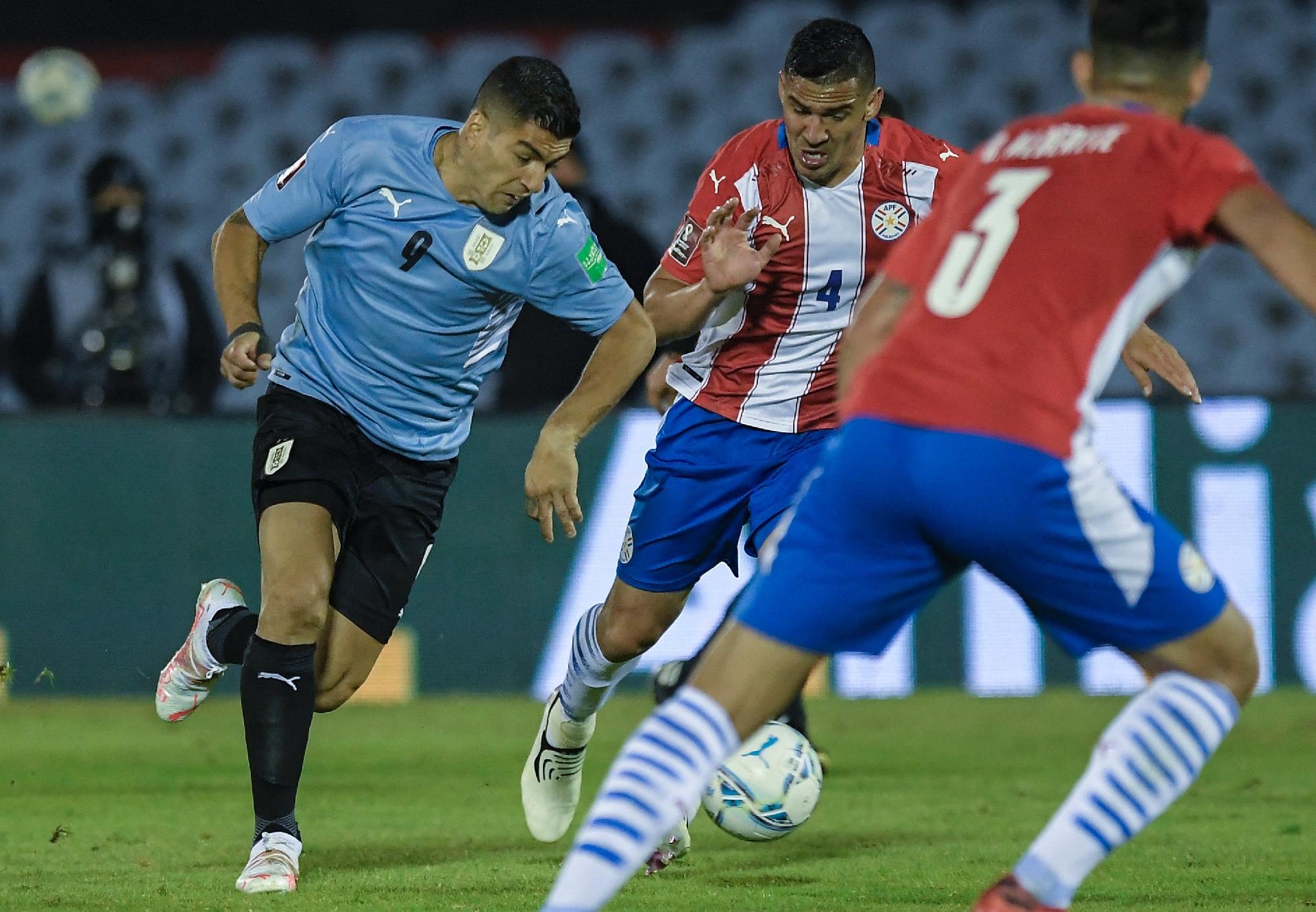 Eliminatorias Em Jogo Morno Paraguai E Uruguai Ficam No 0 A 0