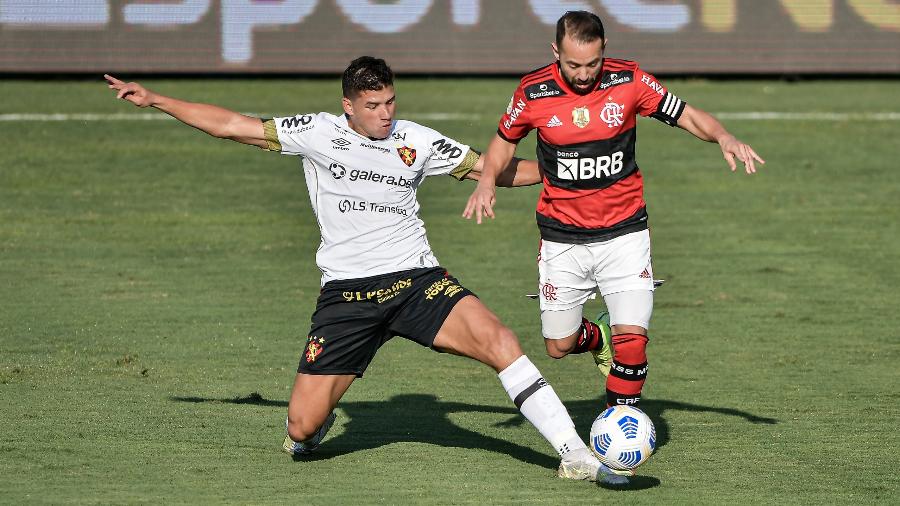 Flamengo e Sport vão se enfrentar na Arena Pernambuco, pelo Campeonato Brasileiro - Thiago Ribeiro/AGIF