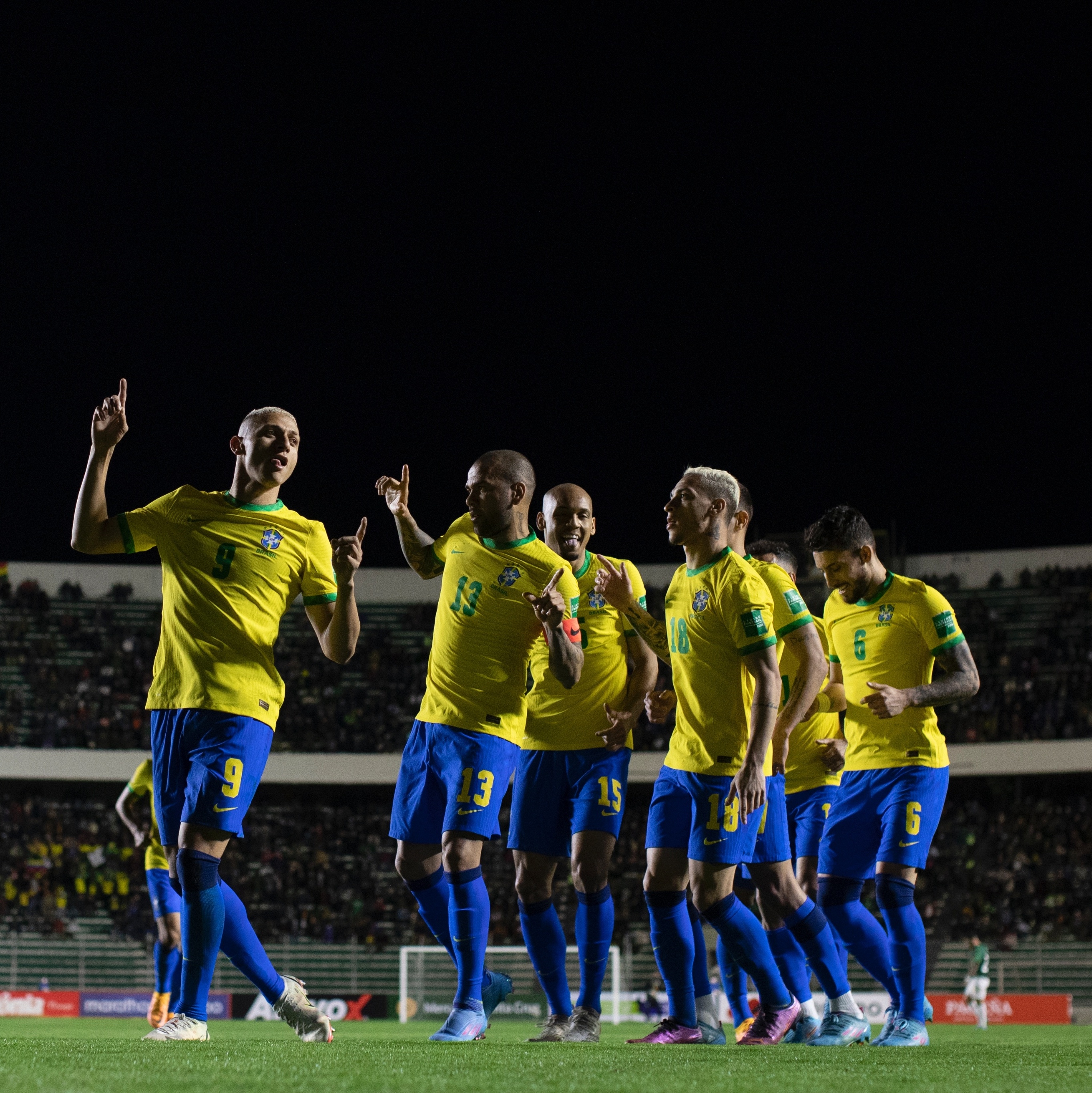 Jogador de seleção brasileira tem que ser convocado só pelo momento?