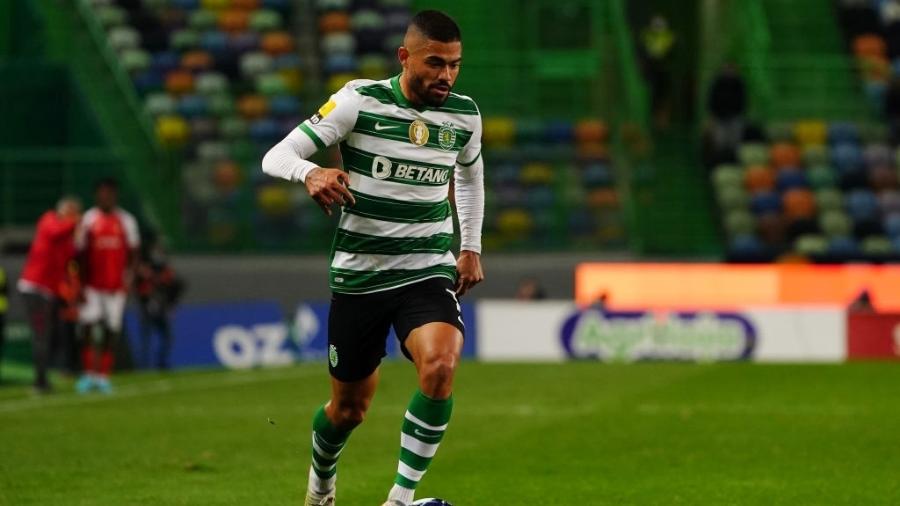 O brasileiro Bruno Tabata, do Sporting, está a caminho do Palmeiras - Gualter Fatia/Getty