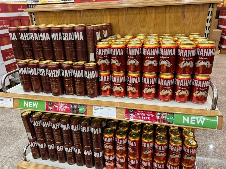 Brahma beer for sale in Qatar in a special store where alcohol is allowed - Julio Gomes/UOL - Julio Gomes/UOL