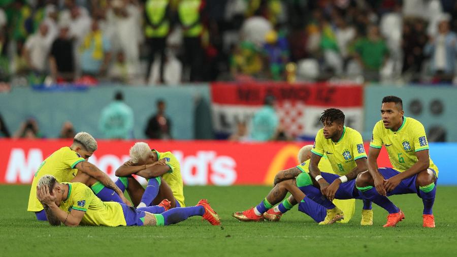 Jogadores do Brasil lamentam eliminação nos pênaltis para a Croácia - Adrian DENNIS / AFP
