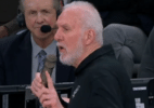 NBA: técnico pega microfone e pede fim de vaias a jogador rival; veja