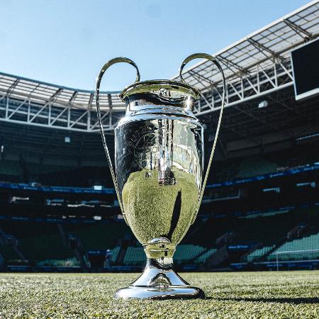 Troféu da Copa Pioneer Netshoes remete ao da Liga dos Campeões da Europa