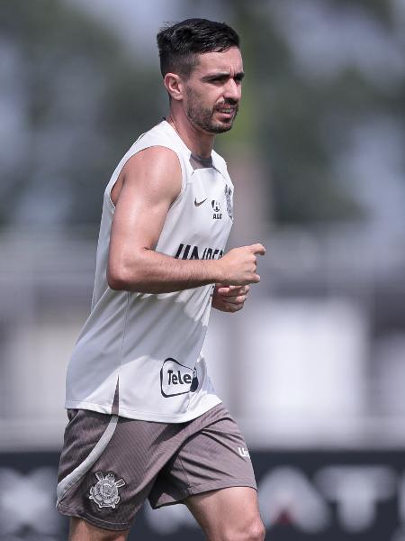 Igor Coronado, do Corinthians, durante treino no CT Joaquim Grava