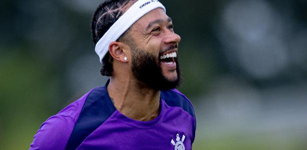 Memphis assume novo papel no time após lesão de Garro; saiba mais