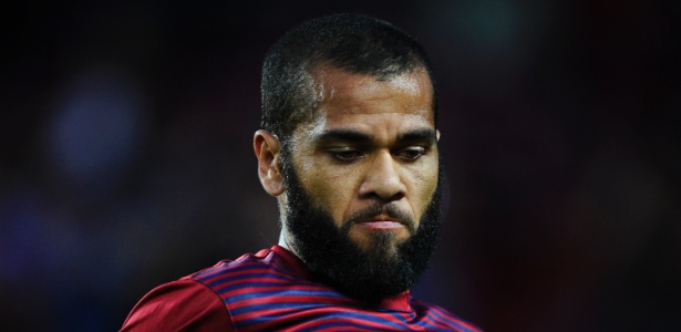 Daniel Alves é o jogador com mais títulos no futebol atualmente? Checamos, futebol internacional