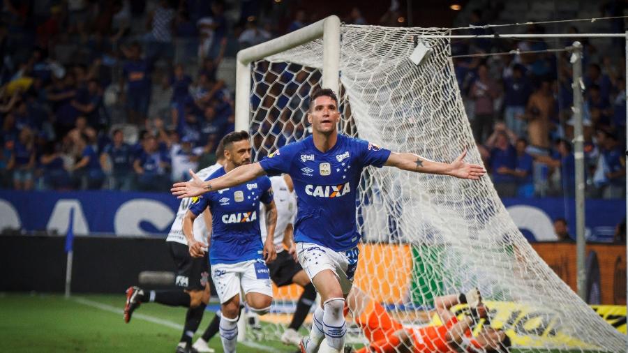 Thiago tem histórico de ser decisivo no Cruzeiro, mas anda convivendo com críticas da torcida no clube celeste - Vinnicius Silva/Cruzeiro