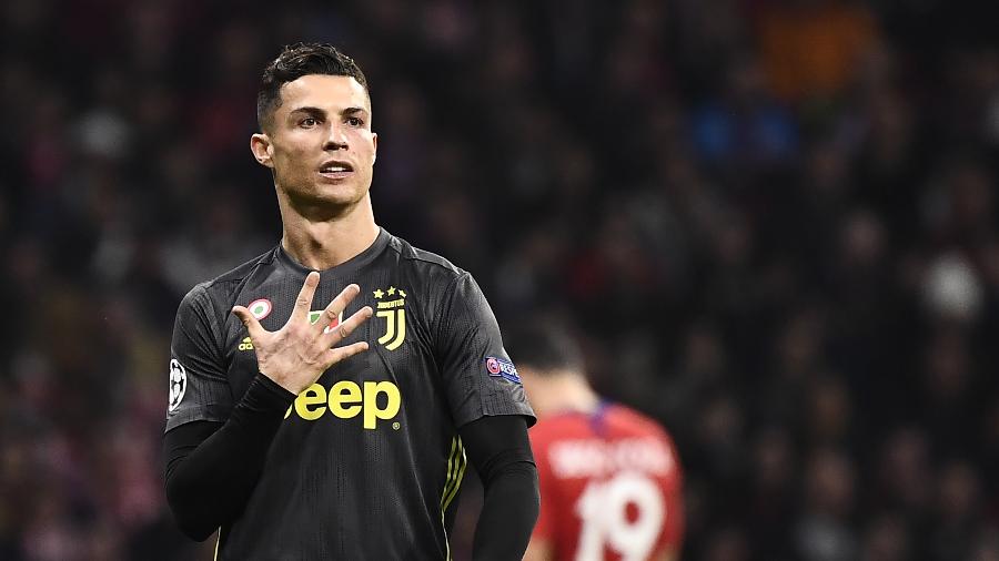 Cristiano Ronaldo, da Juventus, responde a provocação da torcida do Atlético de Madri - Pierre-Philppe Marcou/AFP