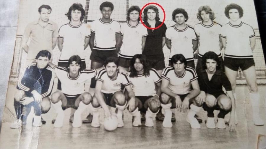 Nelson Teich (em destaque) foi goleiro campeão de futsal no Rio na década de 70 e considerado "fenômeno" por ex-companheiro - Arquivo Pessoal